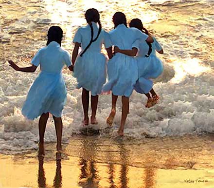 KTemean-GirlsInSurf-w