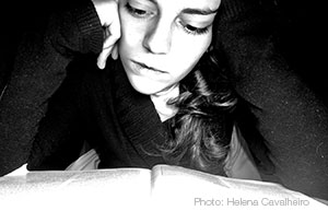 GirlReading-HelenaCavalheiro2