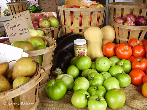 Farmstand-appleTomatoes2