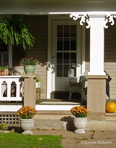 MorningWalk-FallPorch2