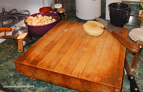 applebars-donecuttingapples2