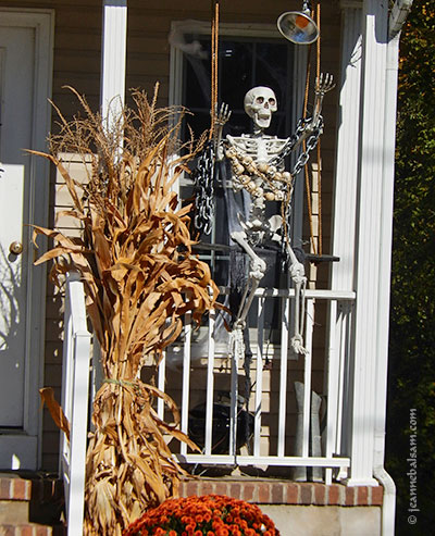 hallo16-skeletonswing2